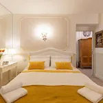Center - In The Elegant Heart Of Apartment