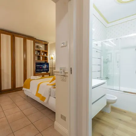 Center - In The Elegant Heart Of *