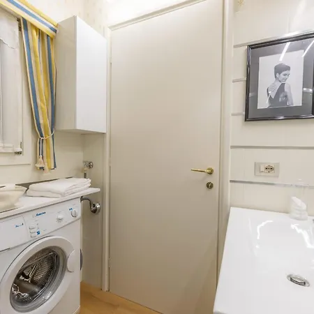 Center - In The Elegant Heart Of * Lecco