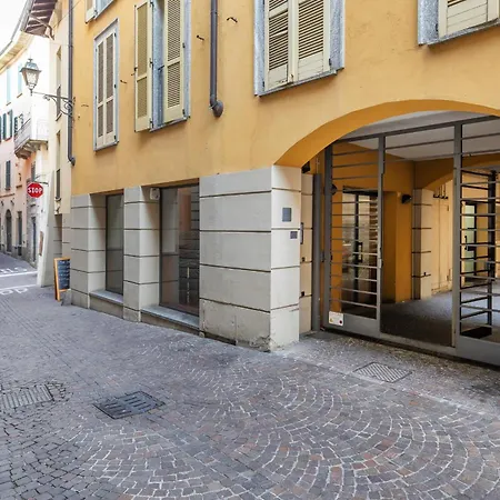 Apartment Center - In The Elegant Heart Of