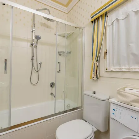 Center - In The Elegant Heart Of * Lecco